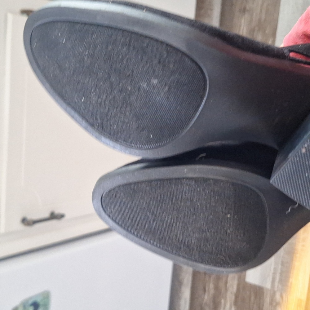 Booties - Picture 3 of 4